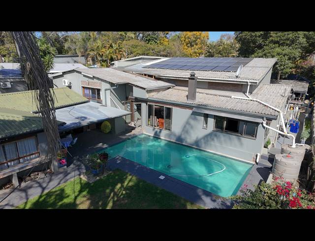 912M² GUESTHOUSE FOR SALE IN WEST ACRES